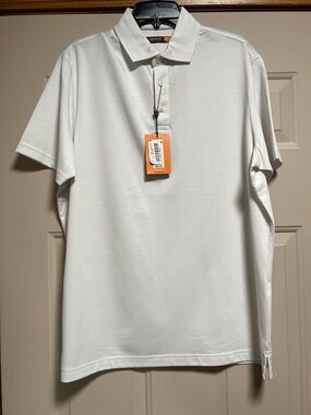 Cremieux 3 button short sleeve shirt.
